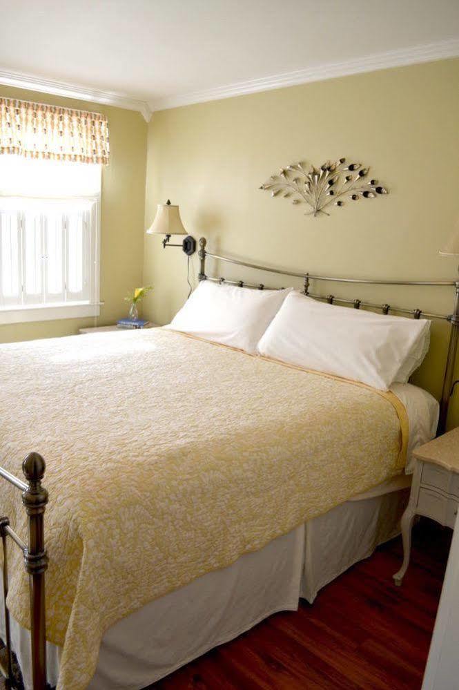 The Bell House Inn Glens Falls Ngoại thất bức ảnh