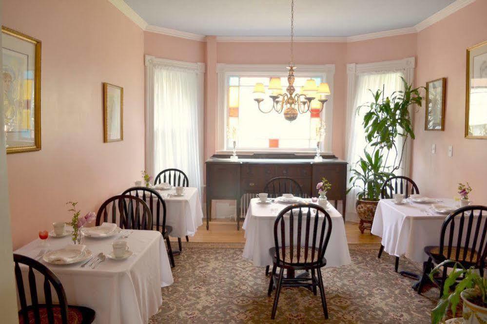 The Bell House Inn Glens Falls Ngoại thất bức ảnh