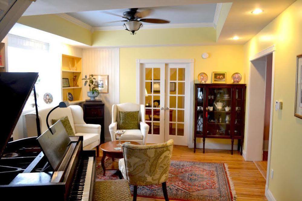 The Bell House Inn Glens Falls Ngoại thất bức ảnh